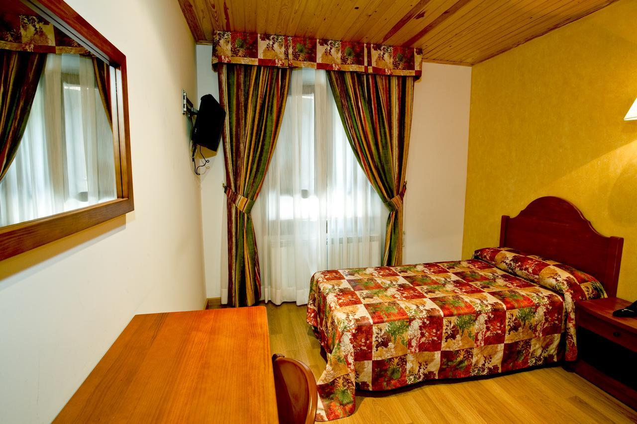 Hotel Montseny Espuy Ngoại thất bức ảnh
